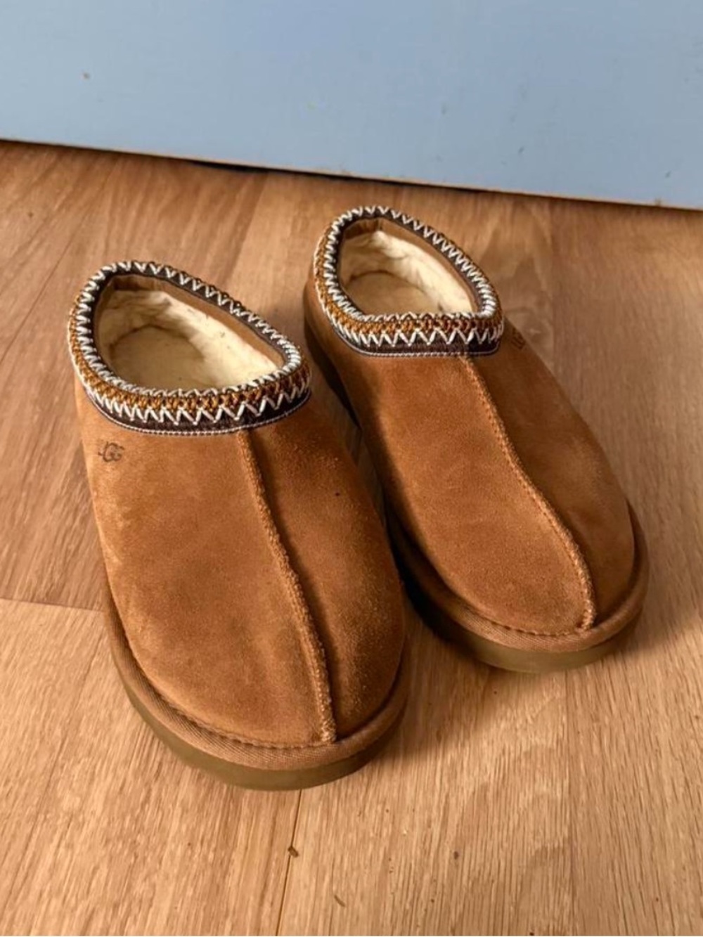 Ugg Tasman Slippers Chestnut Size 7 EUC!